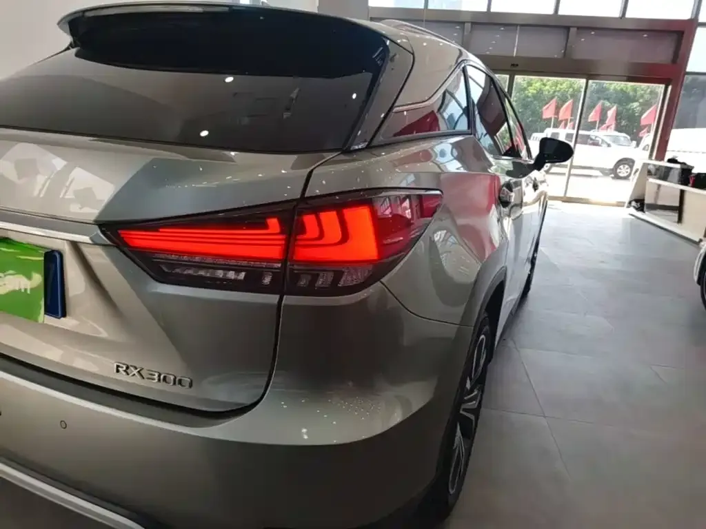 Lexus RX — фото 2