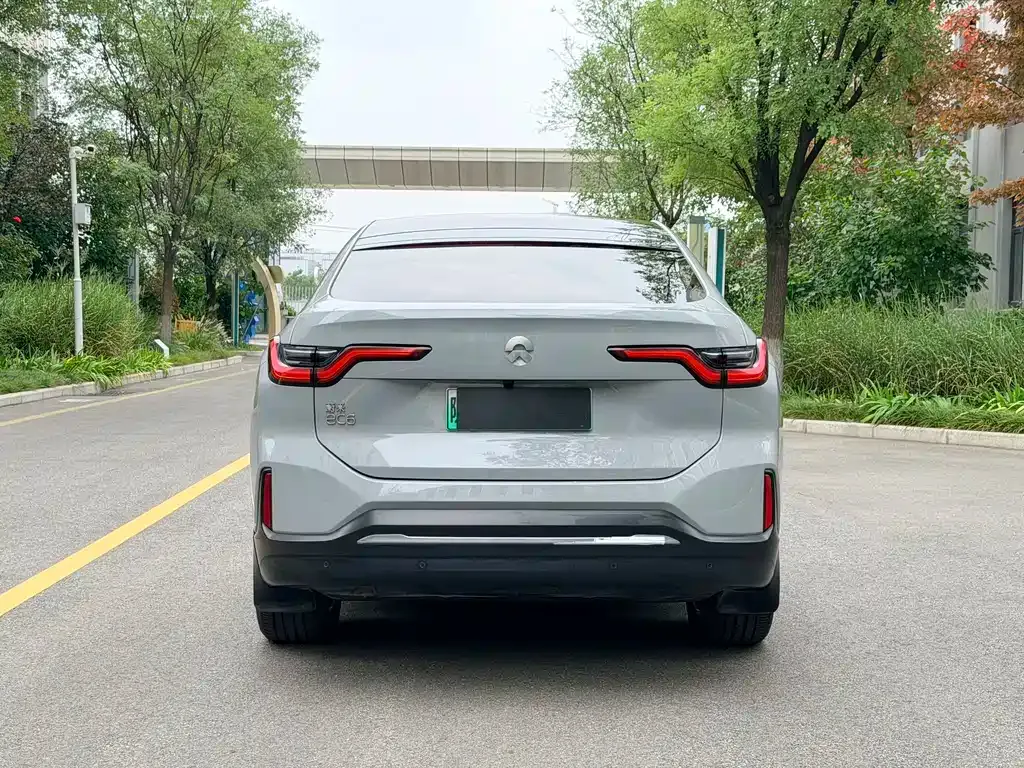 NIO EC6 — фото 9