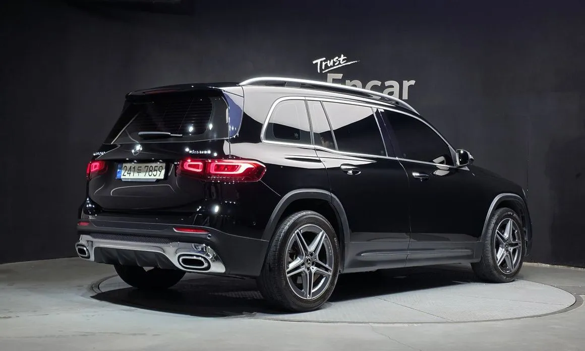 Mercedes-Benz GLB-Class — фото 6
