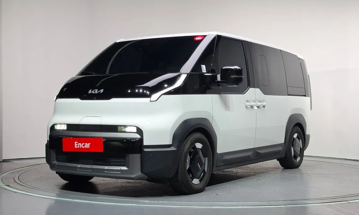 Kia PV5 — фото 1
