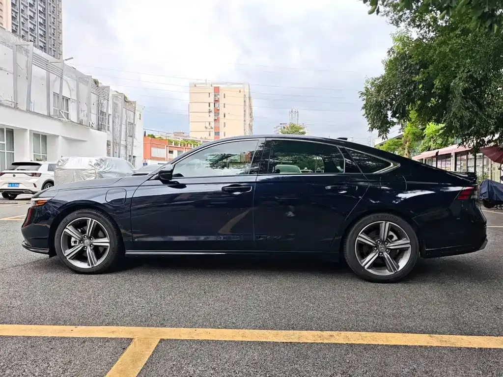 Honda Accord New Energy — фото 7