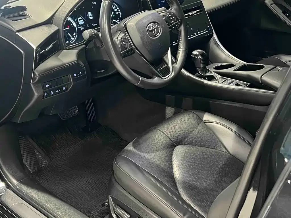 Toyota Avalon — фото 10