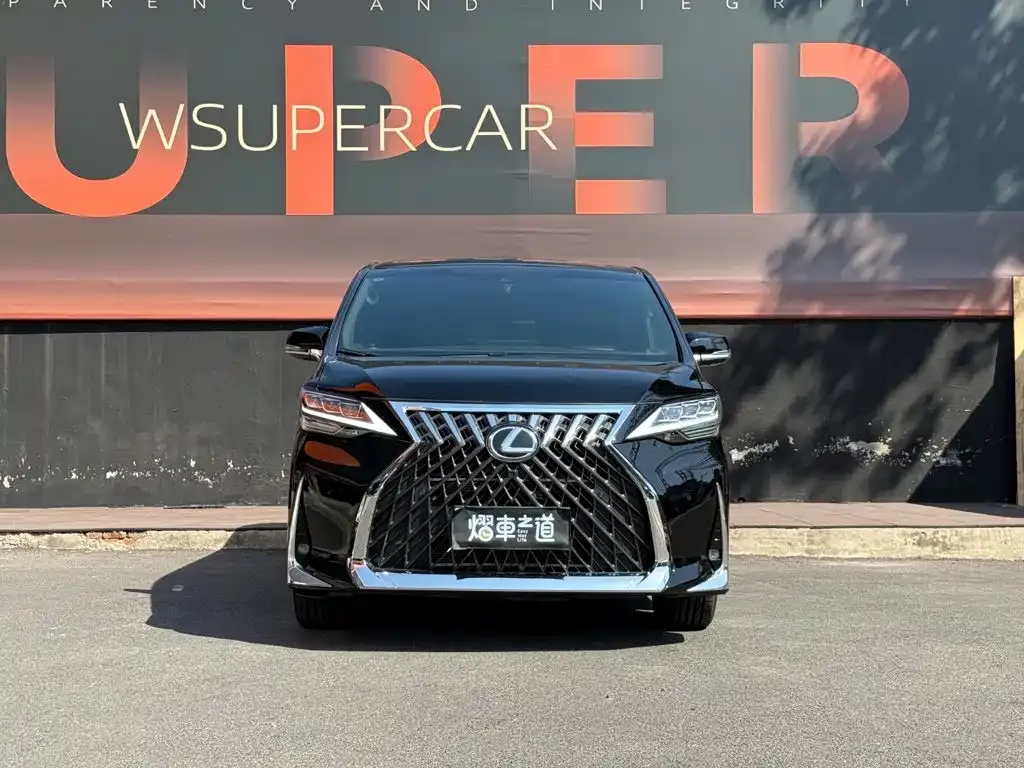 Toyota Vellfire — фото 10