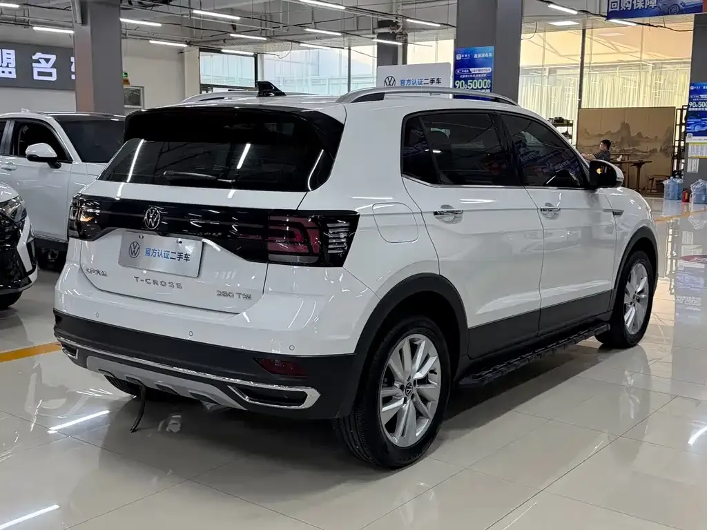 Volkswagen T-Cross — фото 9