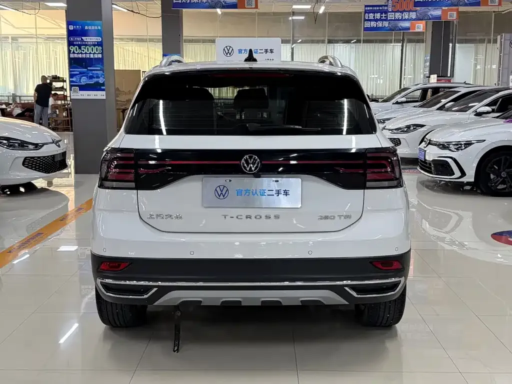 Volkswagen T-Cross — фото 10