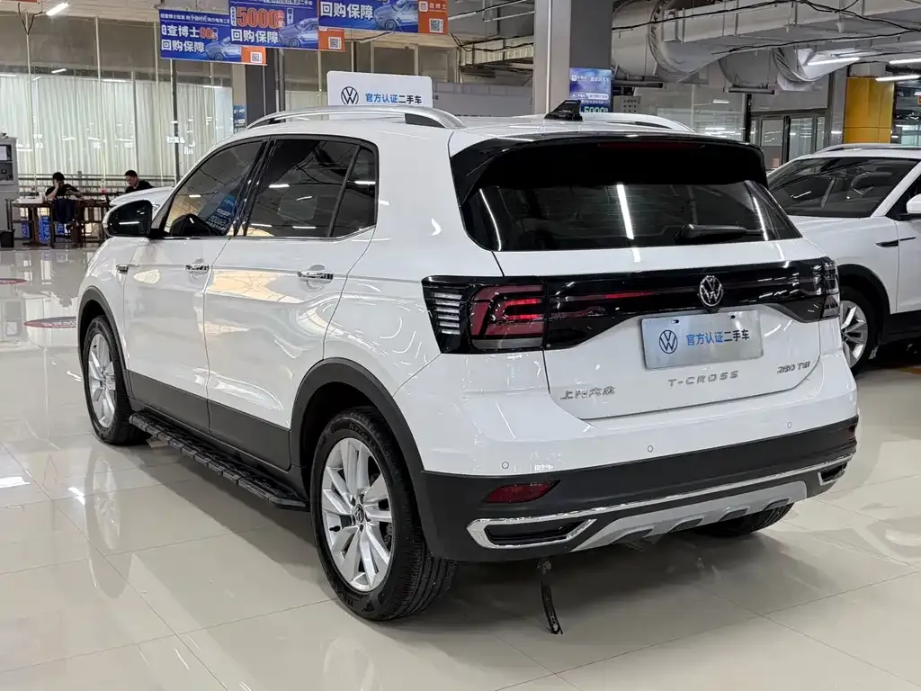Volkswagen T-Cross — фото 6