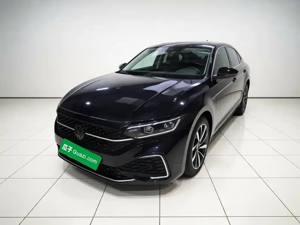 Volkswagen Passat — фото 8