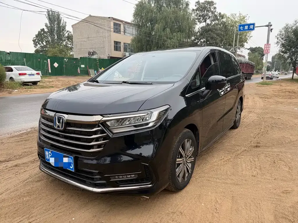 Honda Odyssey — фото 1