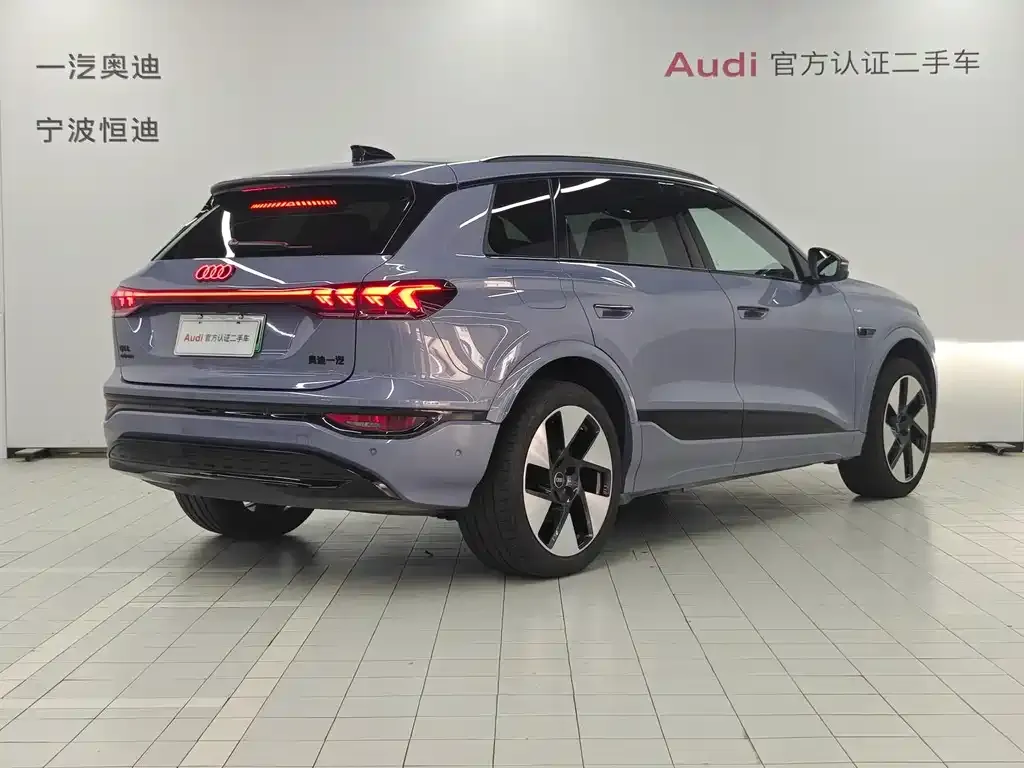 Audi Q6L e-tron — фото 4