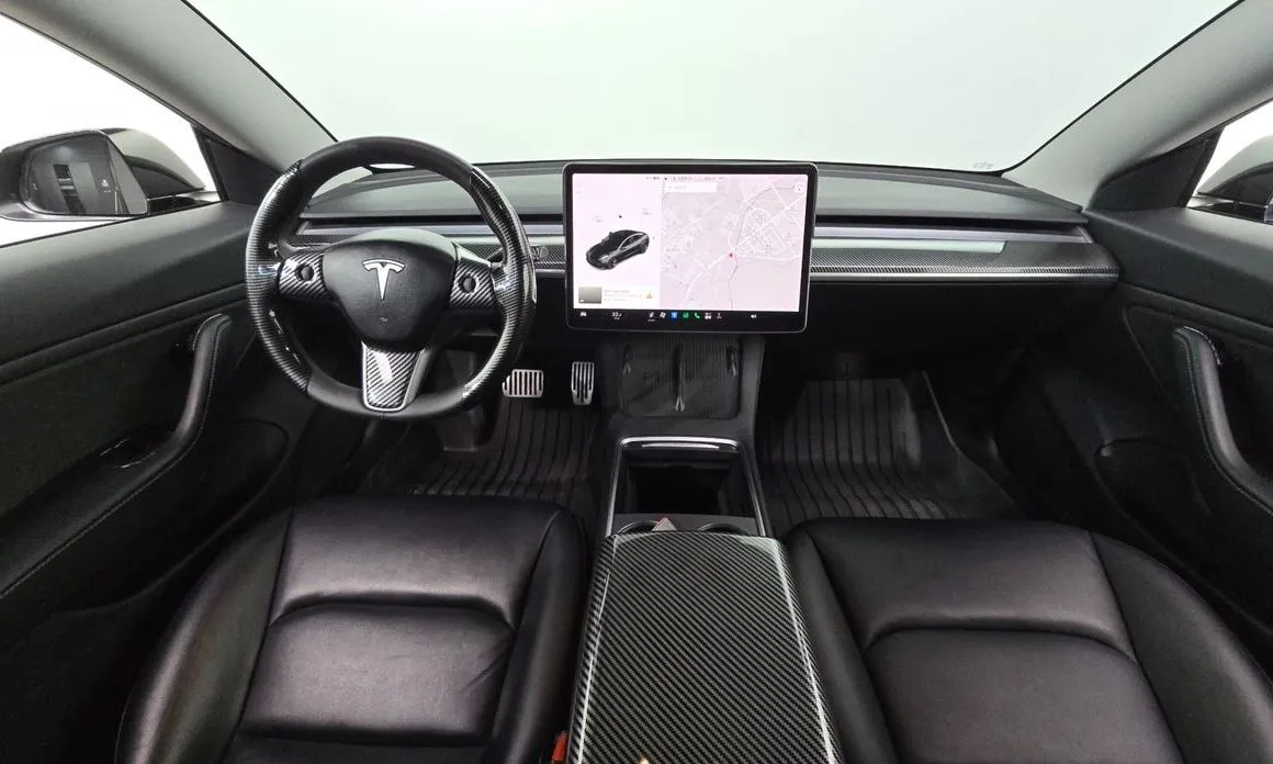 Tesla Model 3 — фото 4