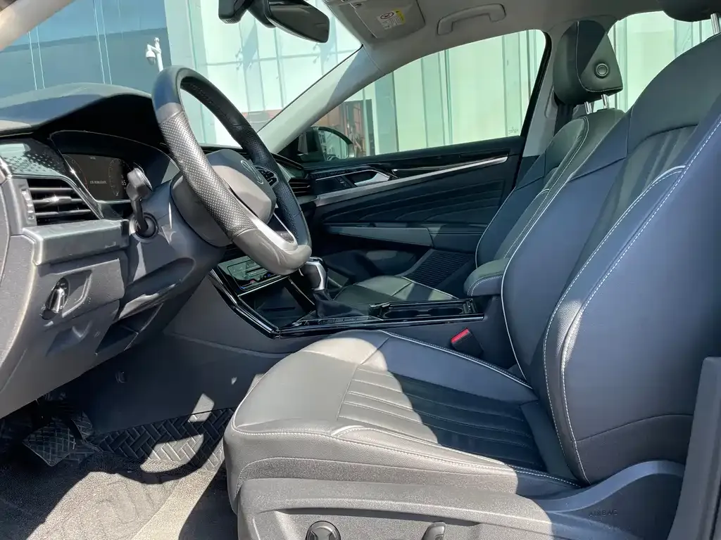 Volkswagen Passat — фото 2