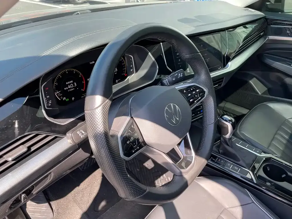Volkswagen Passat — фото 3