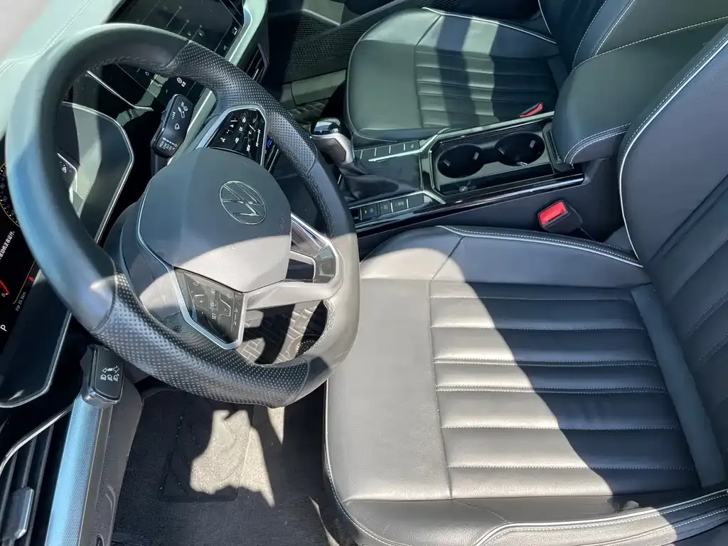 Volkswagen Passat — фото 5