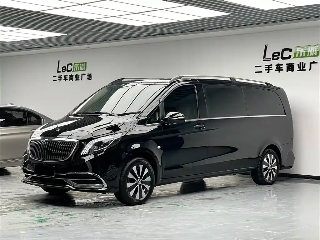 Mercedes-Benz Vito — фото 1