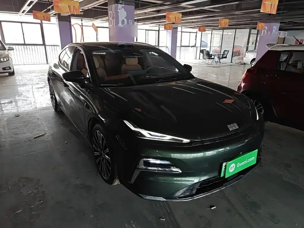Geely Galaxy Xingyao 8 — фото 10