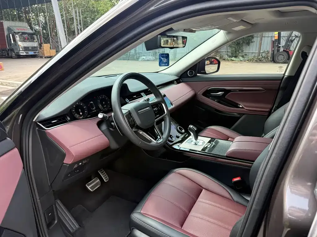 Land Rover Evoque — фото 4