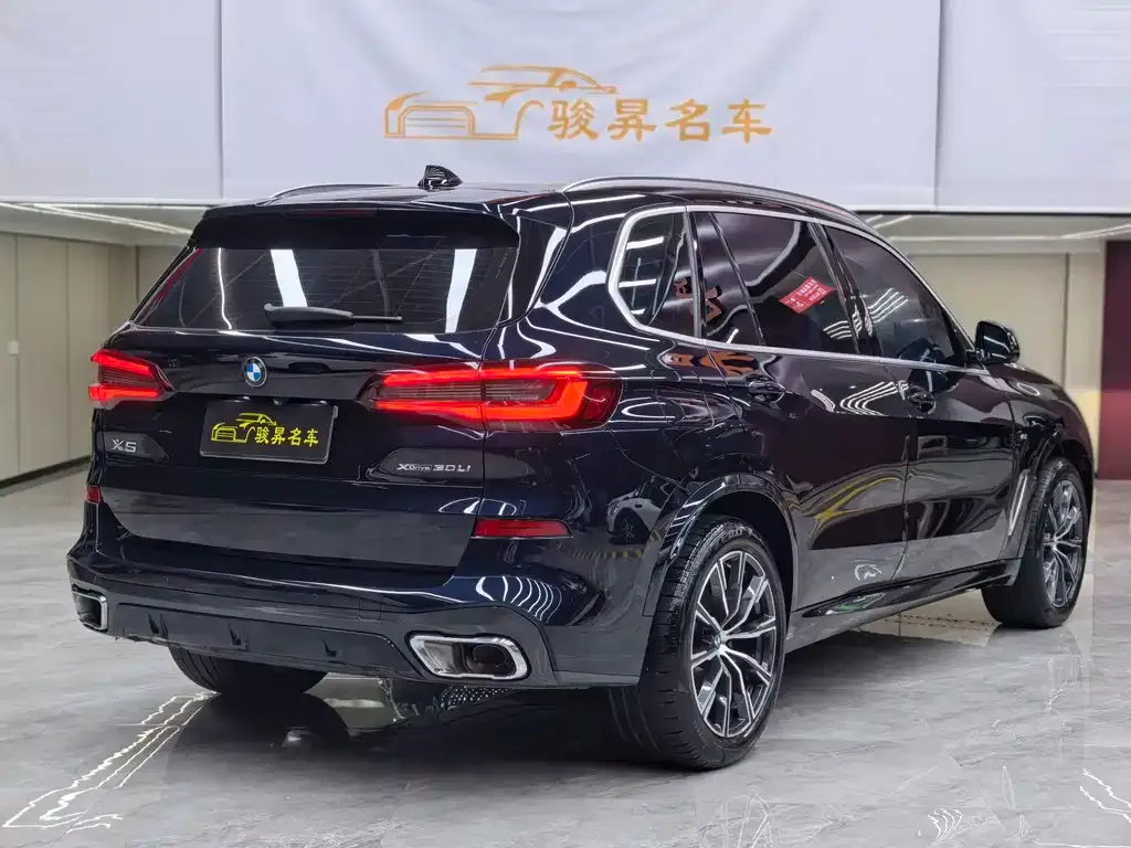 BMW X5 — фото 2