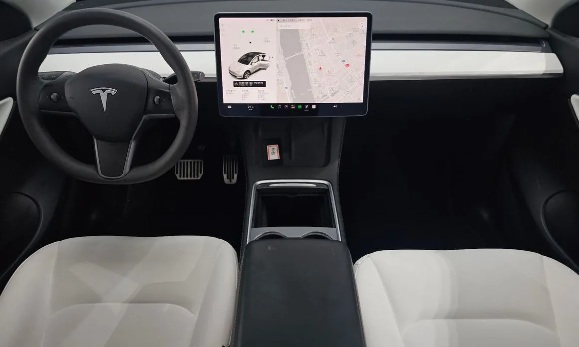 Tesla Model Y — фото 7