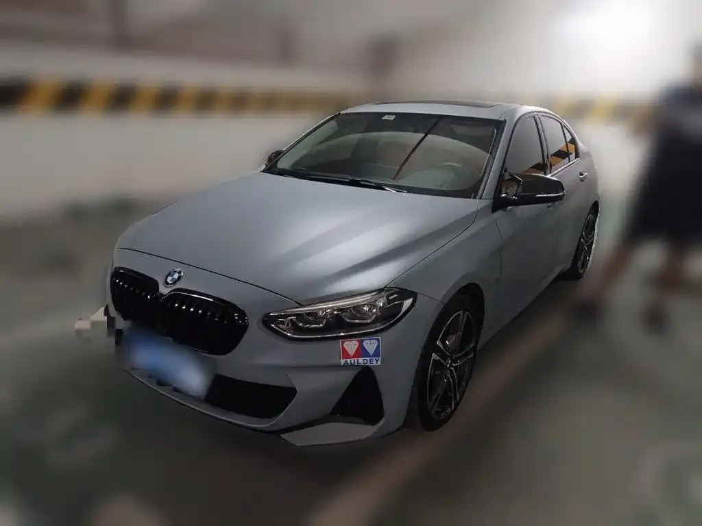 BMW 1 Series — фото 1