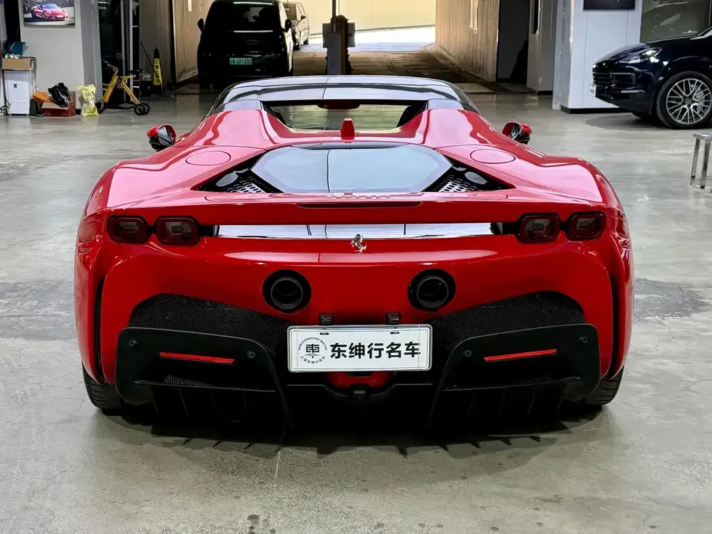 Ferrari SF90 — фото 4