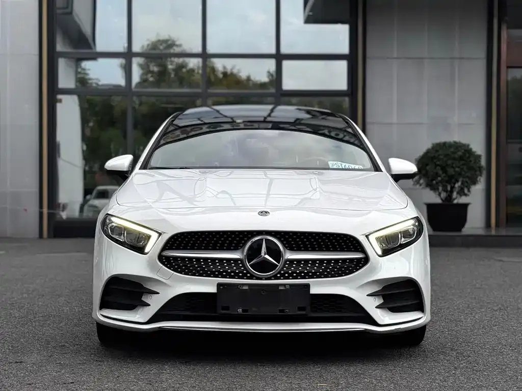 Mercedes-Benz A-Class — фото 8