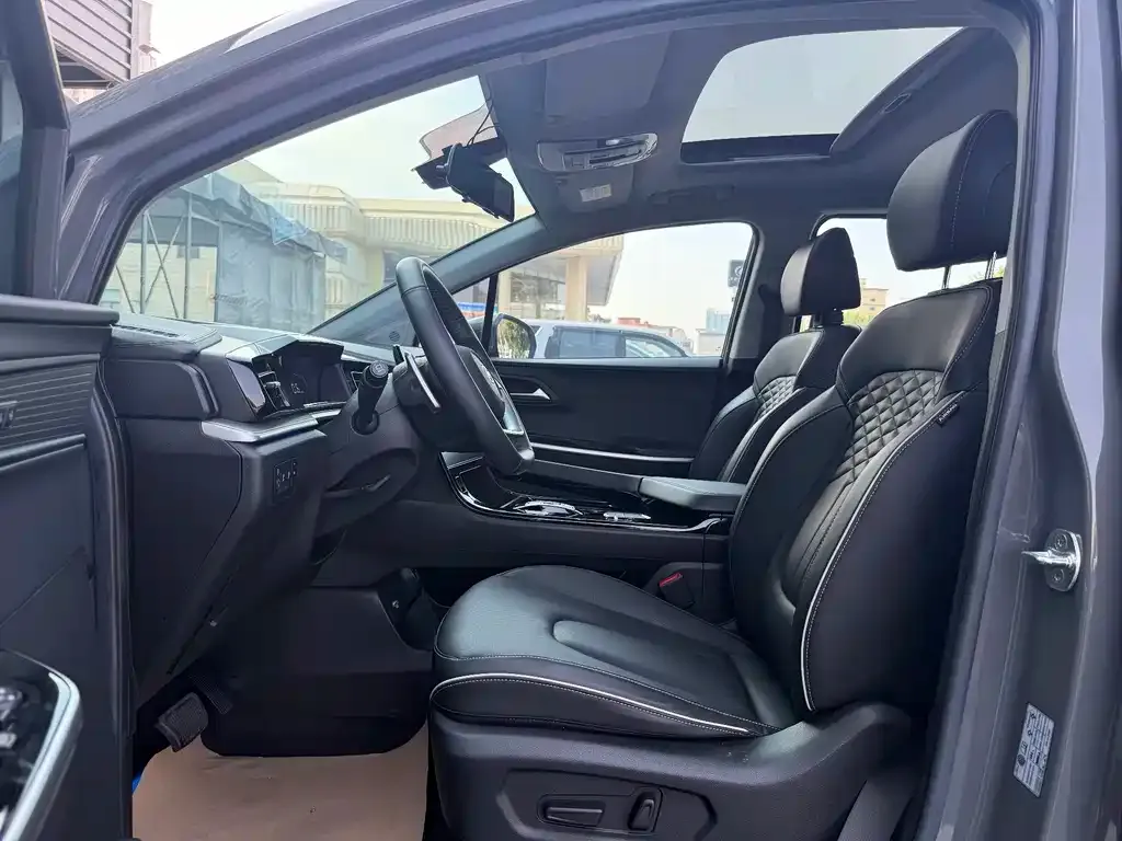 Hyundai Custo — фото 10