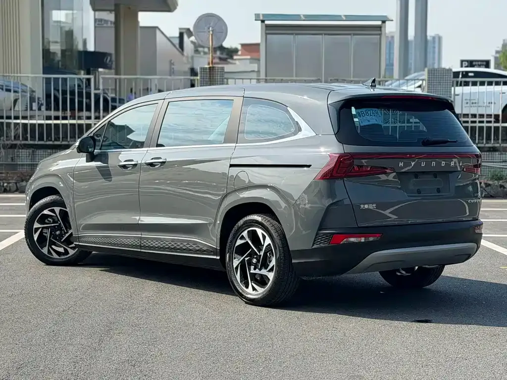 Hyundai Custo — фото 9
