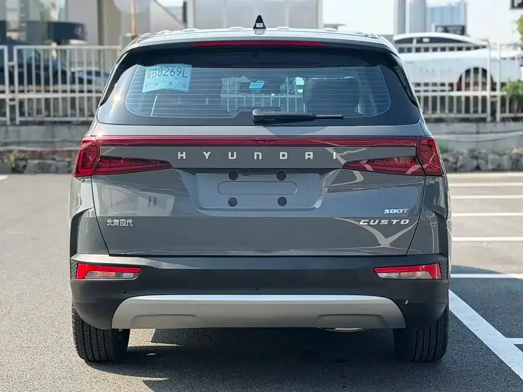 Hyundai Custo — фото 4