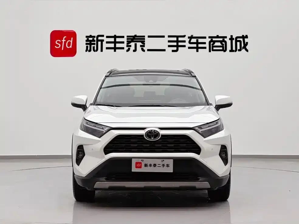 Toyota RAV4 — фото 4
