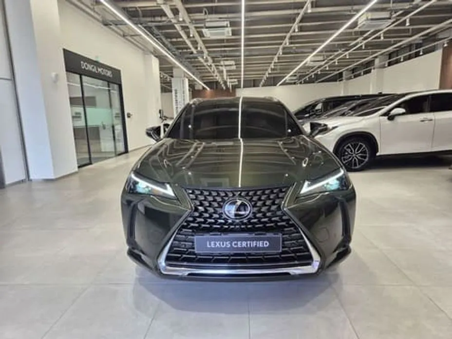 Lexus UX — фото 2