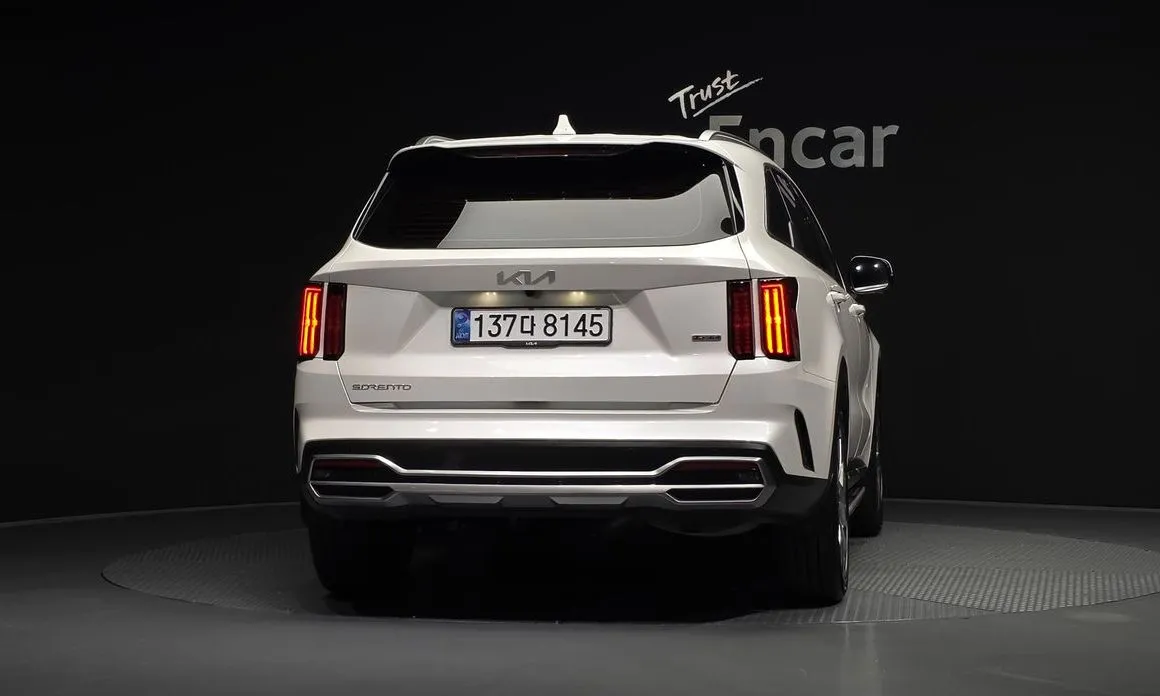 Kia Sorento — фото 6