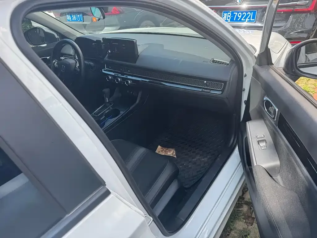 Honda Civic — фото 6
