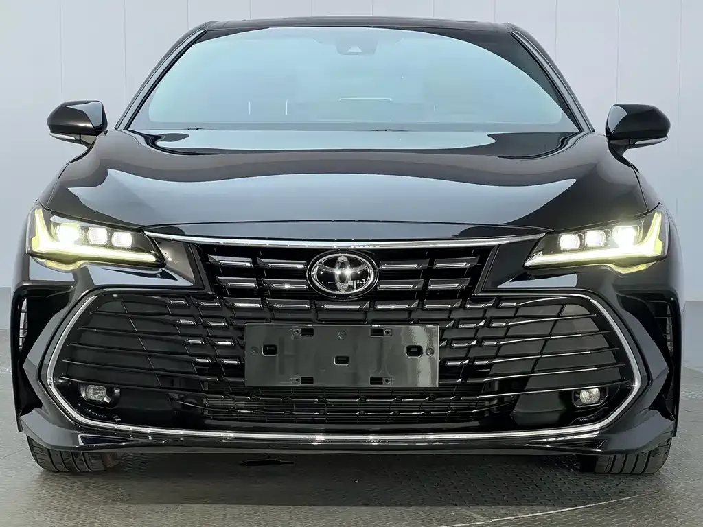 Toyota Avalon — фото 10