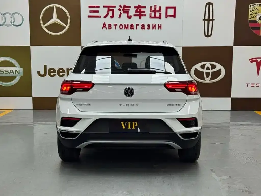 Volkswagen T-Roc — фото 5