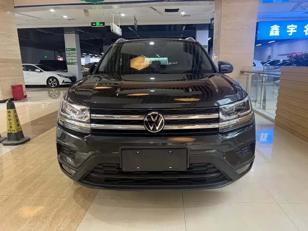 Volkswagen Tharu — фото 3