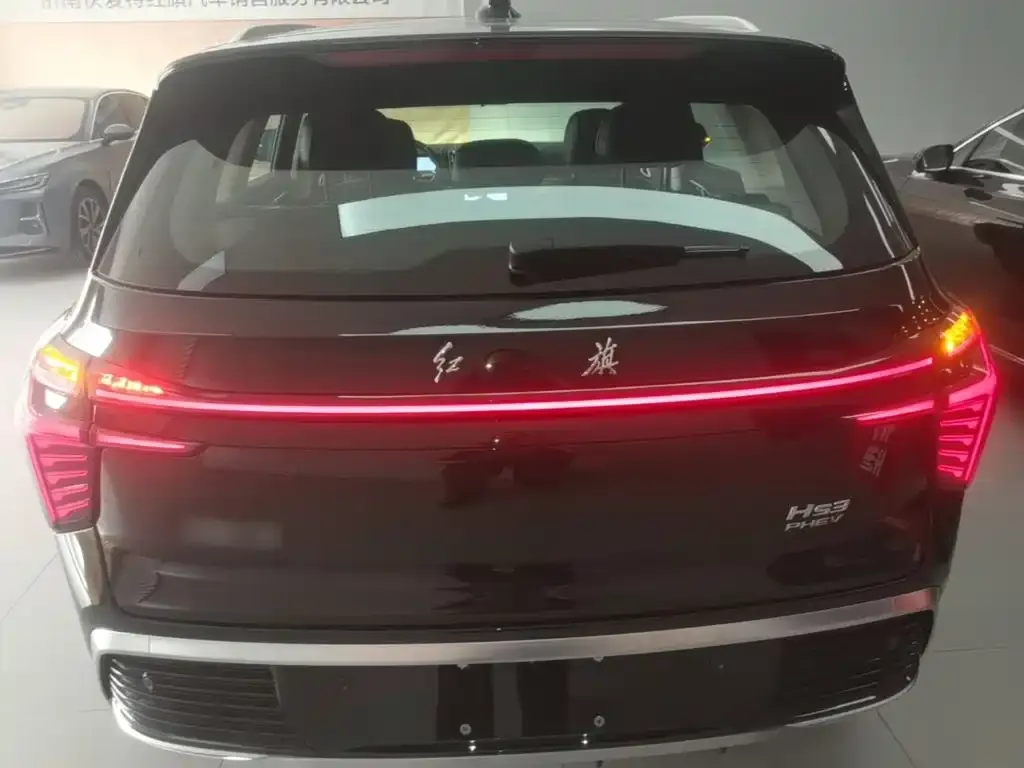 Hongqi HS3 PHEV — фото 3