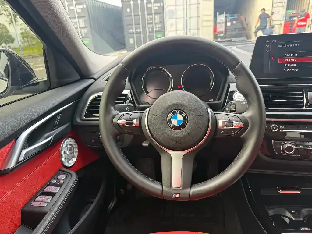 BMW 1 Series — фото 10