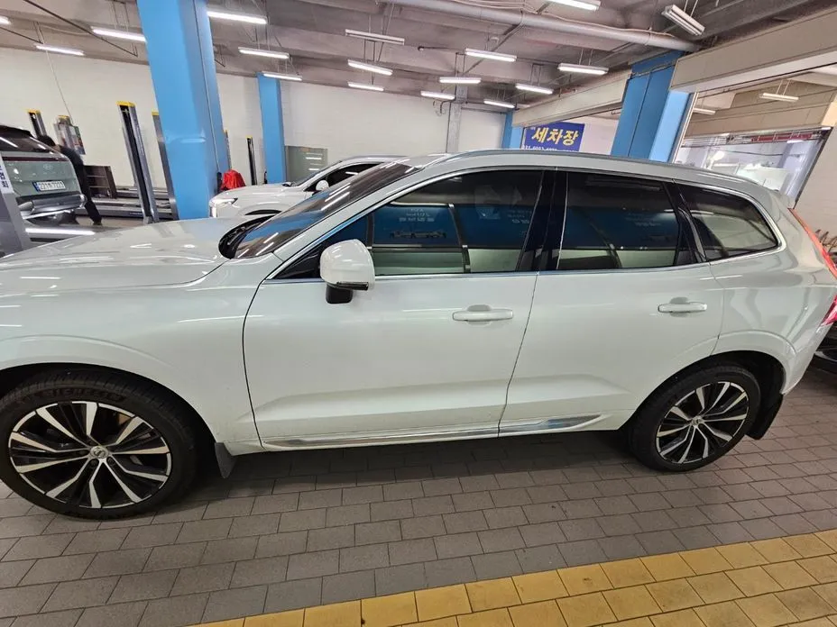 Volvo XC60 — фото 2