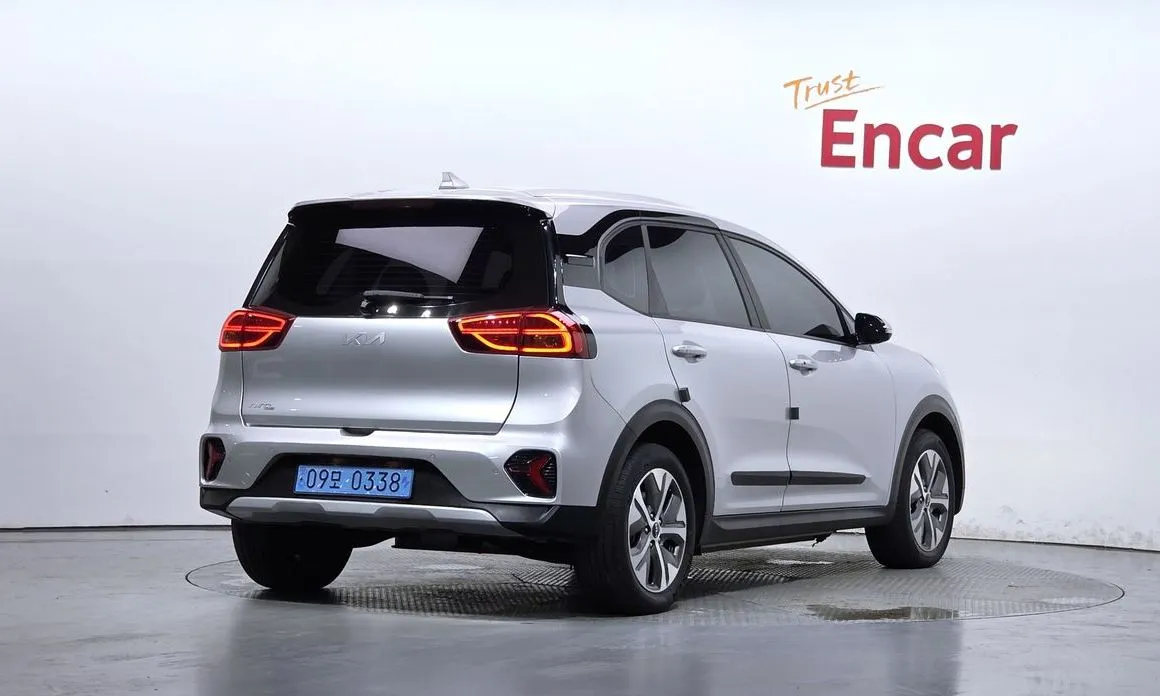 Kia Niro — фото 6