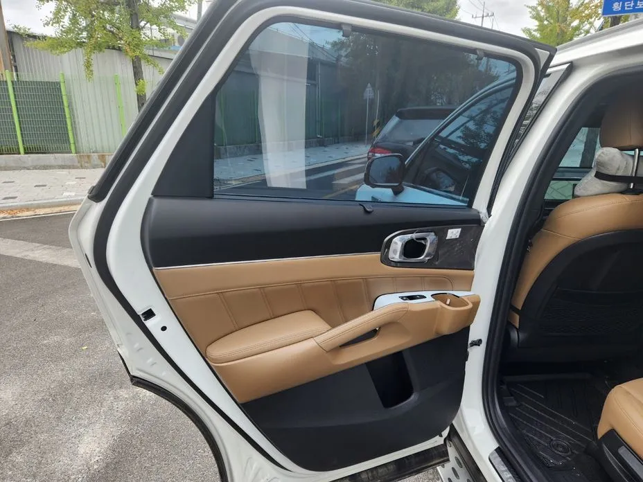 Kia Sorento — фото 9