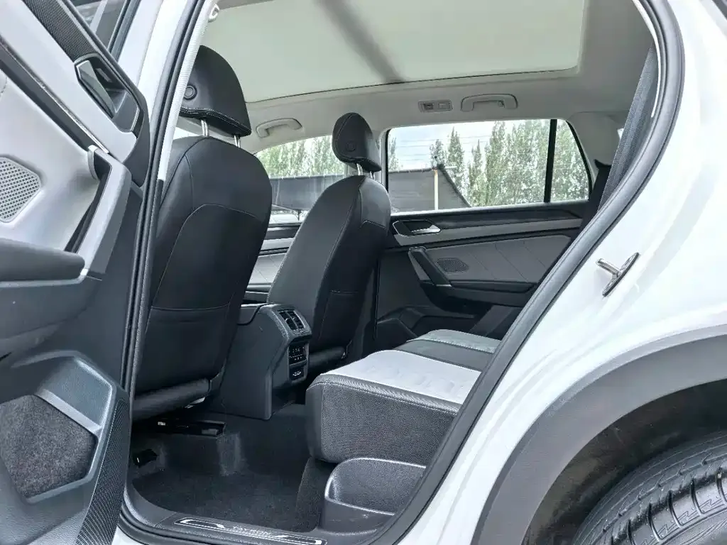 Volkswagen Tayron — фото 8