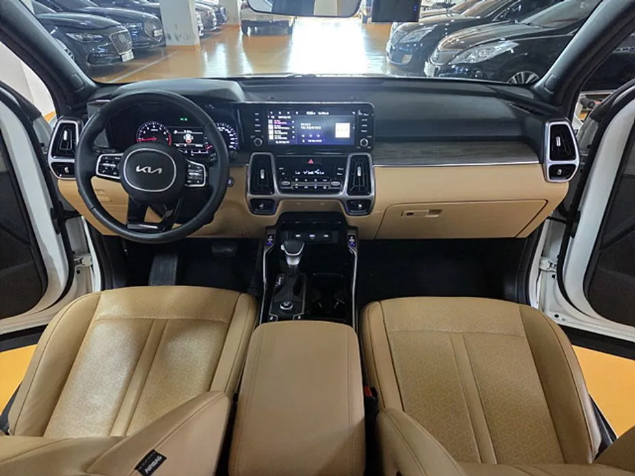 Kia Sorento — фото 4