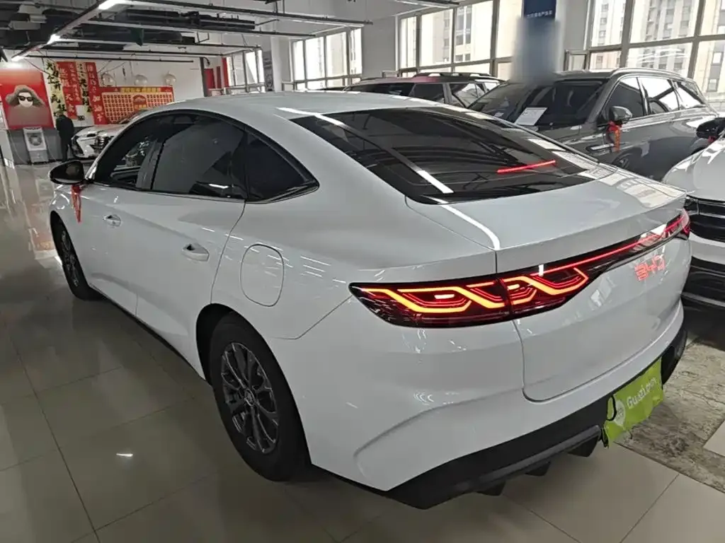 BYD Qin L — фото 3