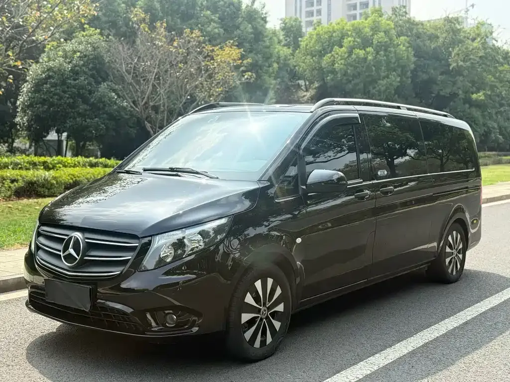 Mercedes-Benz Vito — фото 1