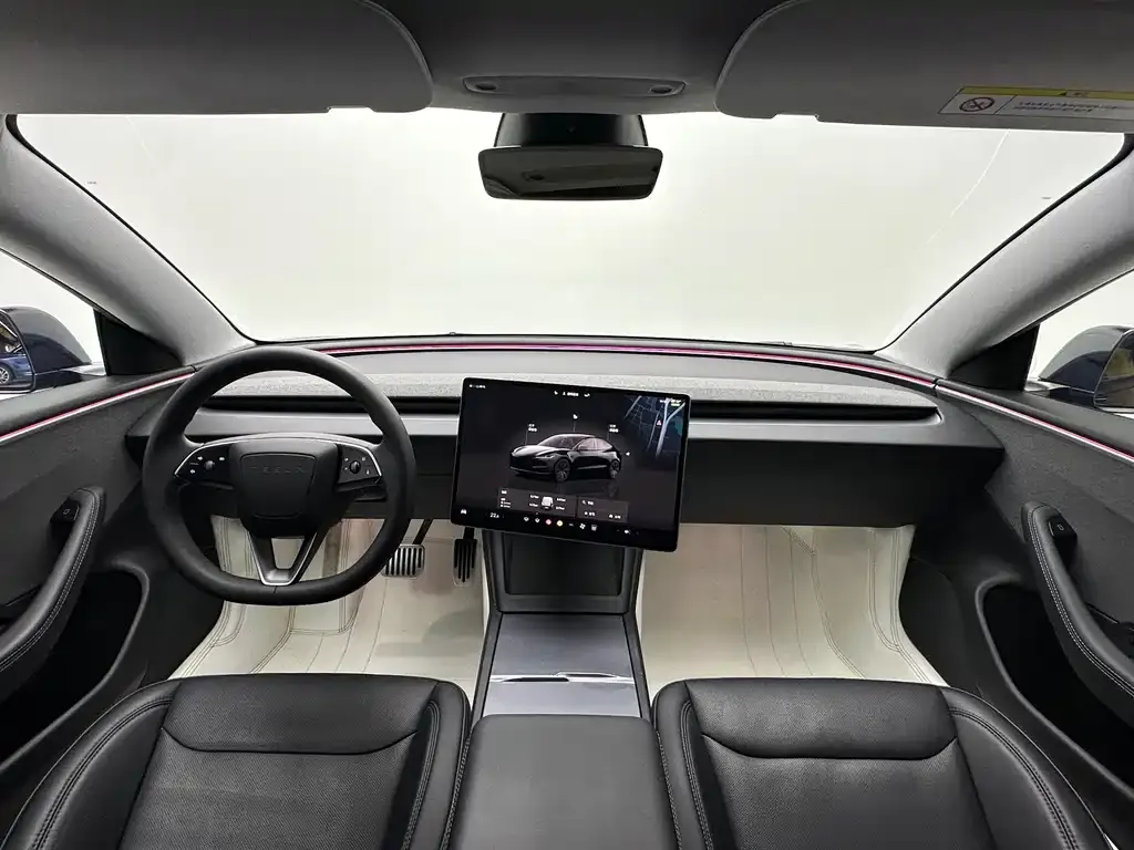 Tesla Model 3 — фото 3