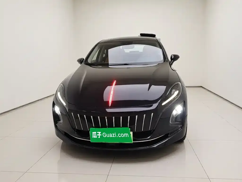 Hongqi E-QM5 — фото 8