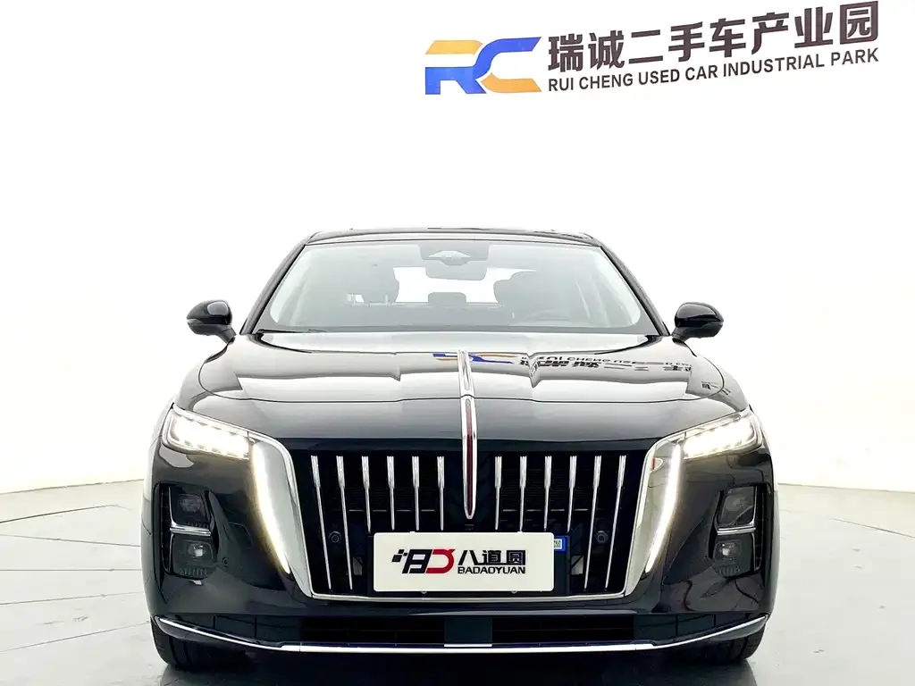 Hongqi H5 PHEV — фото 6