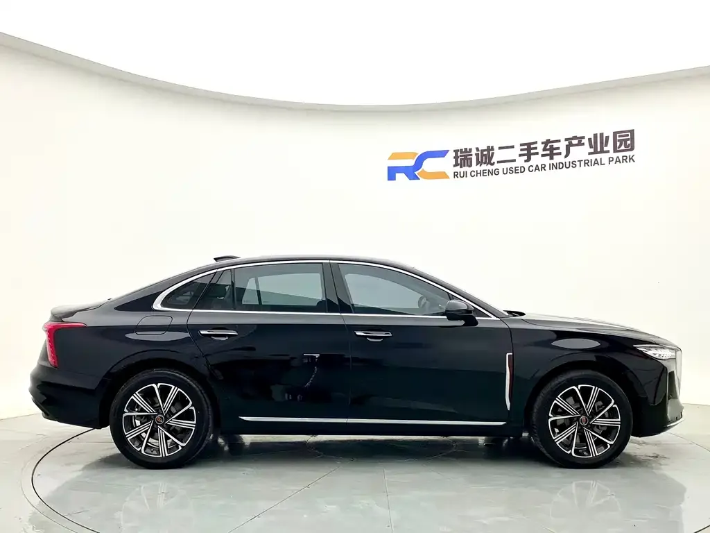 Hongqi H5 PHEV — фото 2