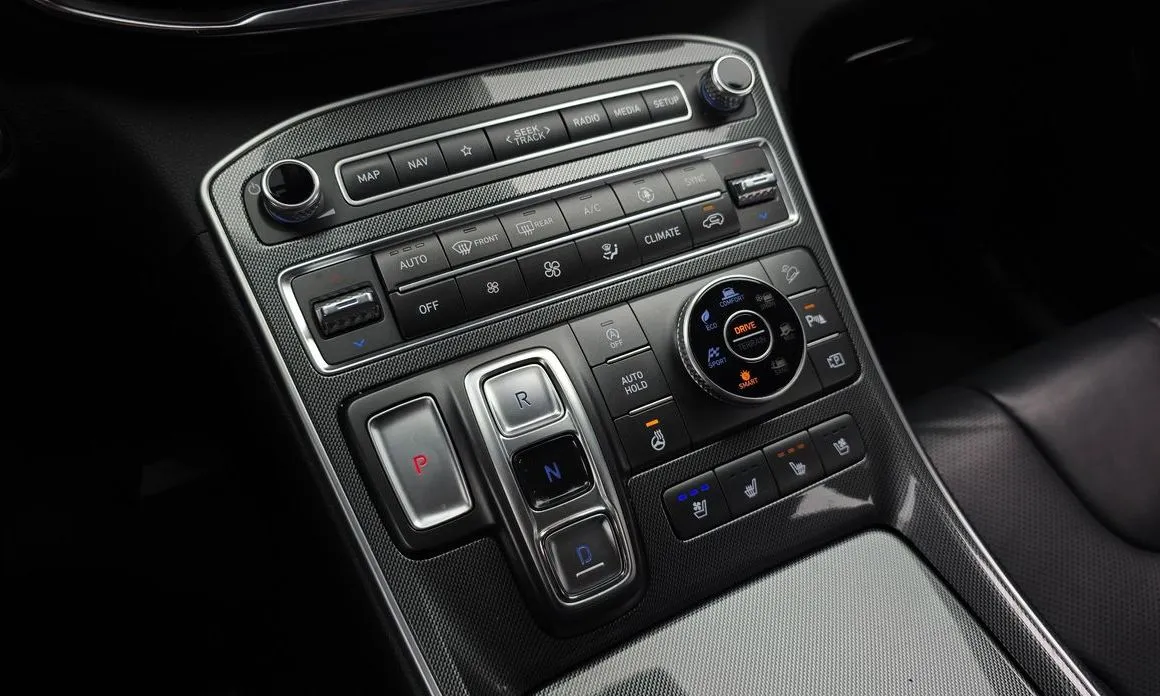 Hyundai Santafe — фото 8