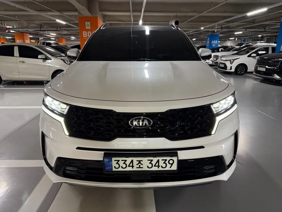Kia Sorento — фото 1